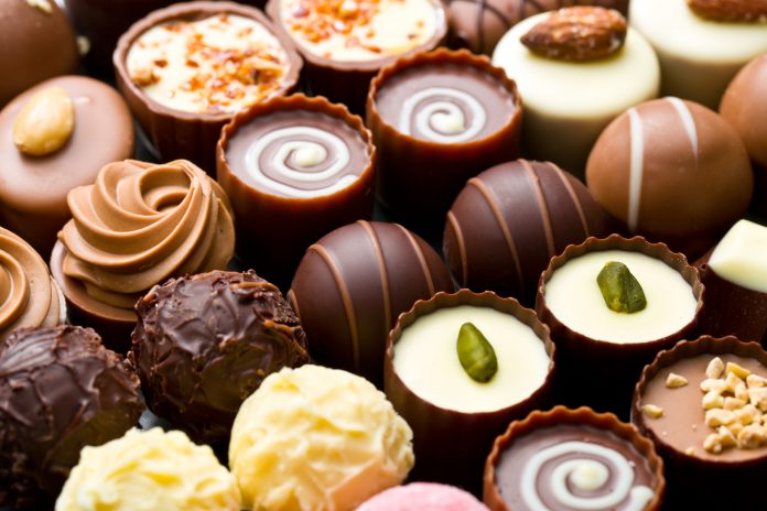 Why Gifting Chocolates Online Is The Best Option!