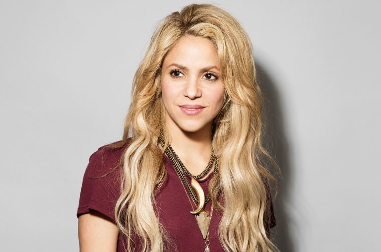 Shakira Height, Age, Net Worth, Songs, Boyfriend, Husband, Family