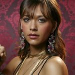 Rashida-Jones-lips-photo..02-815×1024