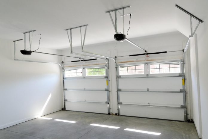 5 Signs It's Time to Invest in a New Garage Door