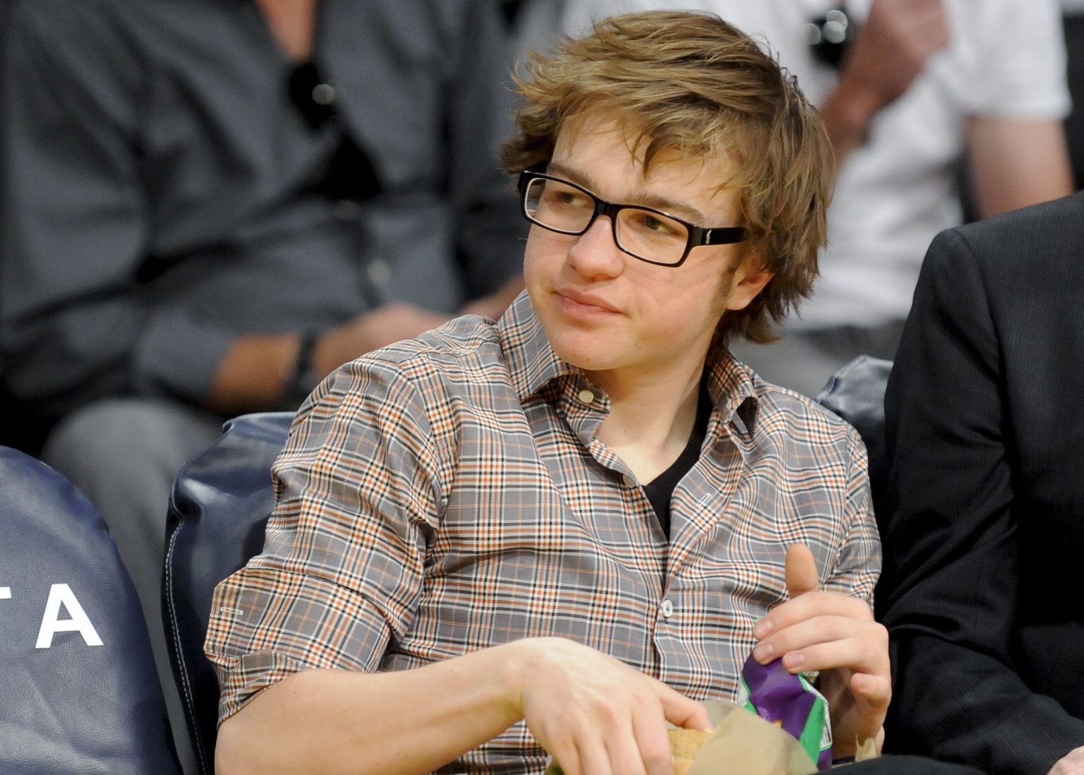 Angus T Jones Net Worth 2020 Bio Now Height And Life Facts   Angus T. Jones 1536x1098 