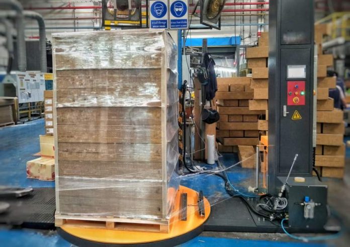 4 Top Questions About Automatic Pallet Wrapping Machines