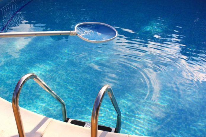9 Pool Cleaning Tips You Need to Know