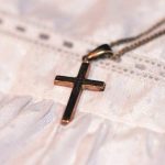 The Best Way To Choose and Wear a Cross Pendant