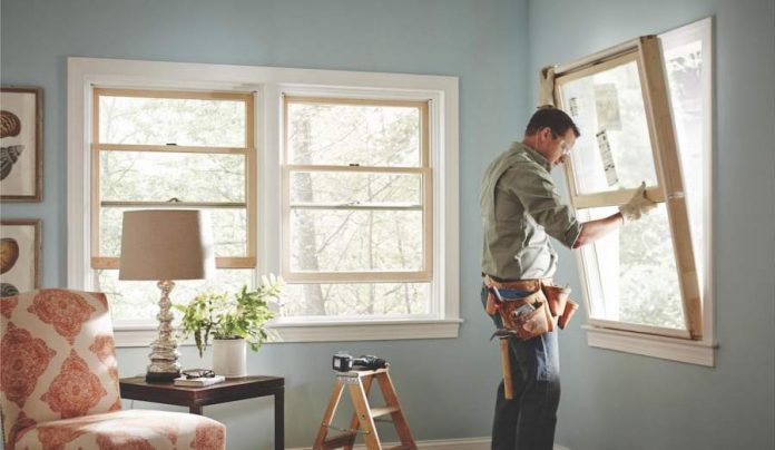 Things To Consider When Hiring A Contractor To Work On Your Windows and Doors