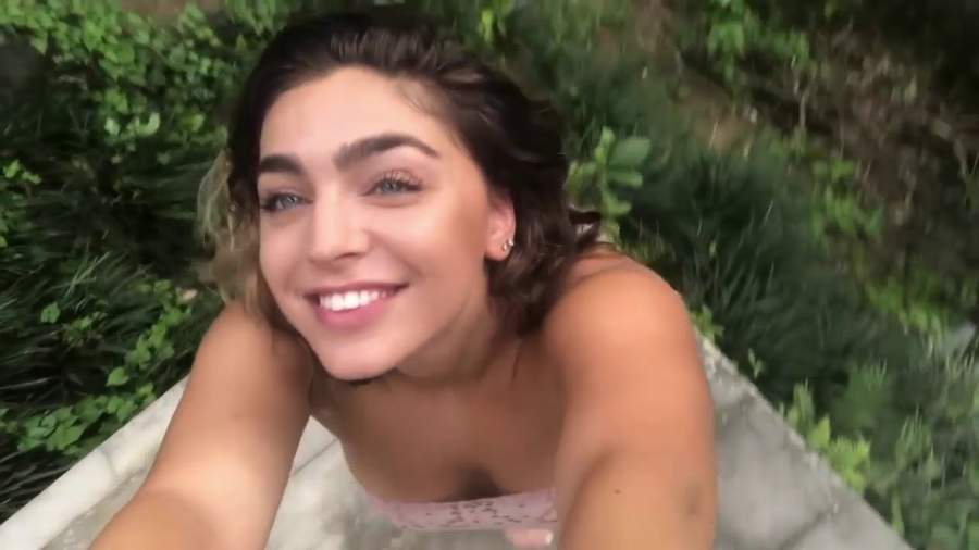900px x 506px - Mizkif's Sister : Emily Rinaudo Biography, Net Worth and Life Facts