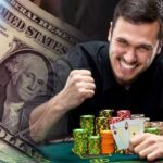 Exploring the Annual Earnings of Professional Gamblers